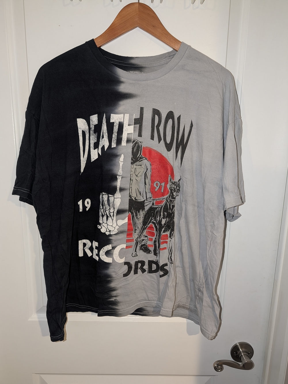 ⭐3 For $20⭐ Death Row Records Split Black & Gray Graphic Tee with Red Accent